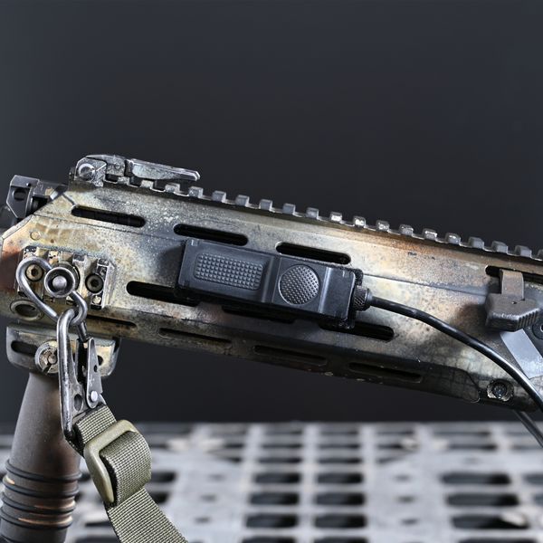 Выносная тактическая кнопка Videx VLF-ARM-01 к фонарику VLF-ARM-01 фото